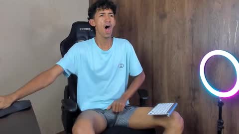 Snapshot of neitan_miller chatting on 03/29/26, 07:58 neitan online show from 03/29/26, 07:58