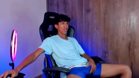 Snapshot of neitan_miller chatting on 04/12/26, 08:14 neitan online show from 04/12/26, 08:14