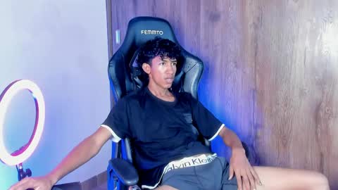 Snapshot of neitan_miller chatting on 04/15/26, 05:20 neitan online show from 04/15/26, 05:20