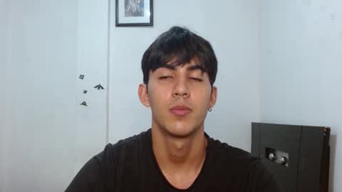 Snapshot of neithanzyn chatting on 12/19/24, 04:02 Neithanzyn online show from 12/19/24, 04:02