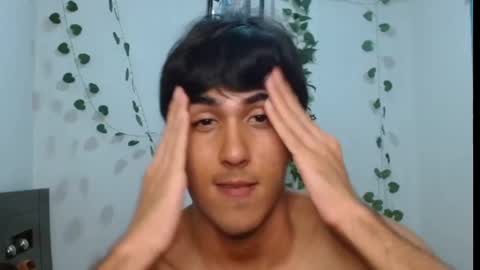 Snapshot of neithanzyn chatting on 02/15/25, 10:42 Neithanzyn online show from 02/15/25, 10:42