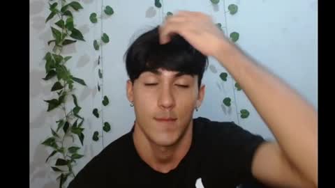 Snapshot of neithanzyn chatting on 03/04/25, 07:54 Neithanzyn online show from 03/04/25, 07:54