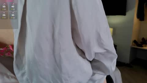 Snapshot of neko_blush chatting on 03/18/26, 02:42 Neko online show from 03/18/26, 02:42