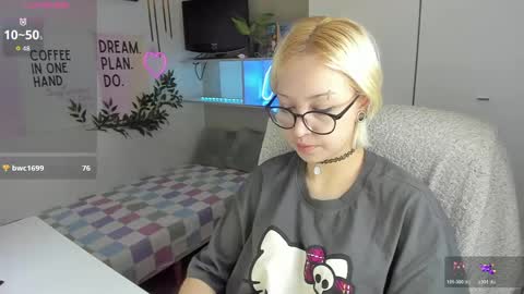 Snapshot of neko_sora chatting on 04/01/26, 01:52 Kate online show from 04/01/26, 01:52