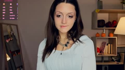 Vicky and Beatrice online show from 04/10/26, 07:18