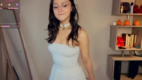 Snapshot of neldaestey chatting on 04/24/26, 07:16 Vicky and Beatrice online show from 04/24/26, 07:16