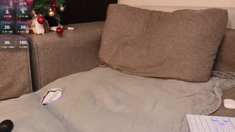 Neli online show from 12/25/24, 10:27