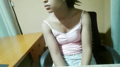 Snapshot of nelia_84 chatting on 05/05/26, 11:57 nelia_84 online show from 05/05/26, 11:57