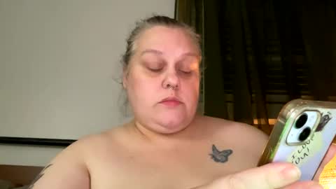 Nellie Atlas online show from 10/24/25, 02:52