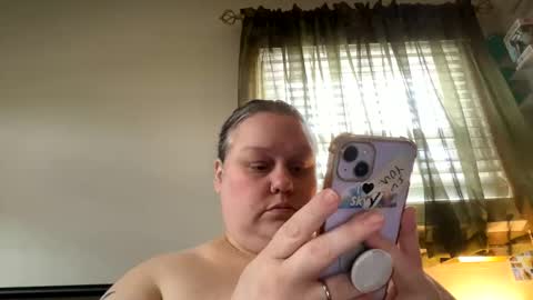 Nellie Atlas online show from 04/14/26, 04:13