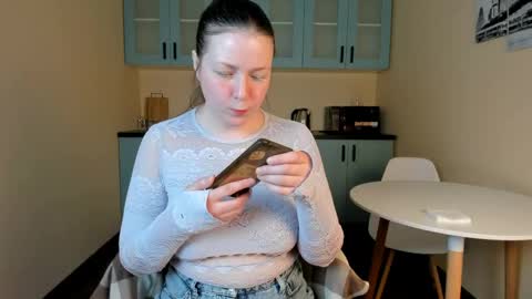 Snapshot of nelliebev chatting on 05/08/26, 01:38 Nellie online show from 05/08/26, 01:38