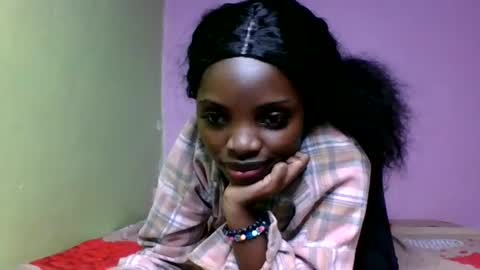 Snapshot of nelly_ebony5 chatting on 06/19/26, 01:21 nelly_ebony5 online show from 06/19/26, 01:21