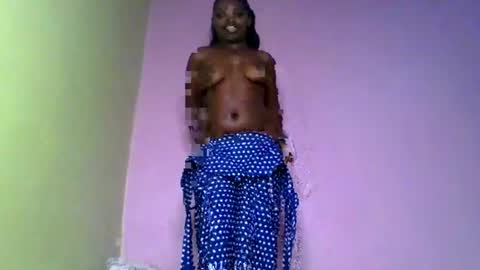 Snapshot of nelly_ebony5 chatting on 06/20/26, 02:09 nelly_ebony5 online show from 06/20/26, 02:09