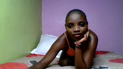 Snapshot of nelly_ebony5 chatting on 06/23/26, 11:41 nelly_ebony5 online show from 06/23/26, 11:41
