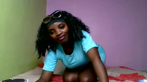 Snapshot of nelly_ebony5 chatting on 06/28/26, 09:48 nelly_ebony5 online show from 06/28/26, 09:48