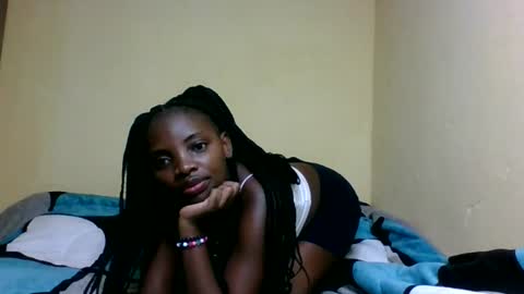 Snapshot of nelly_ebony5 chatting on 07/16/26, 01:22 nelly_ebony5 online show from 07/16/26, 01:22