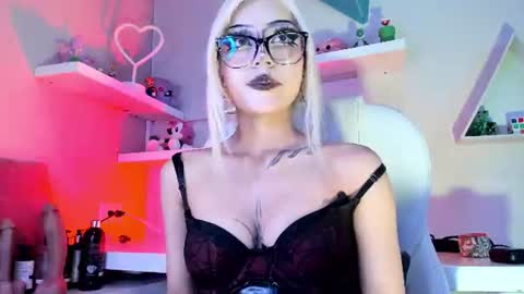 Snapshot of nemesis_castel_ chatting on 07/03/26, 03:07 Nemesis online show from 07/03/26, 03:07