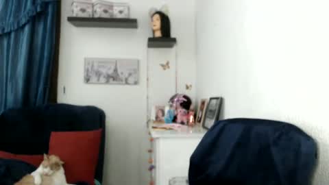 Snapshot of nena_lov chatting on 02/27/25, 12:10 Star  online show from 02/27/25, 12:10