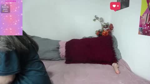 Snapshot of nenaa_stg chatting on 11/06/25, 03:18 Sol Stg online show from 11/06/25, 03:18