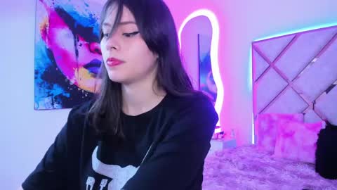 Snapshot of nenaarisk chatting on 03/24/26, 02:44 nenaarisk online show from 03/24/26, 02:44