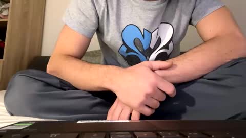 Snapshot of neneo21_ chatting on 01/09/25, 08:55 neneo21_ online show from 01/09/25, 08:55