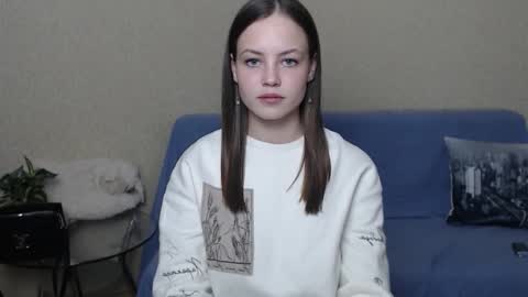 Snapshot of nensi_sweet chatting on 02/19/25, 06:00 nensi_sweet online show from 02/19/25, 06:00