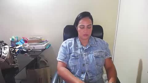 kelly lopez online show from 01/11/25, 12:29