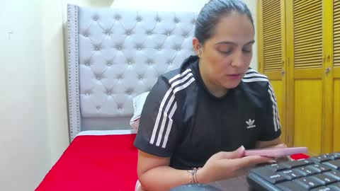 kelly lopez online show from 01/24/25, 06:04