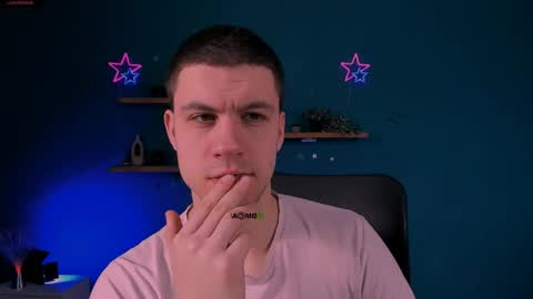 neo_raze_ online show from 03/22/26, 08:01