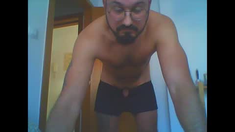 Snapshot of neomel chatting on 12/22/24, 08:16 mel online show from 12/22/24, 08:16