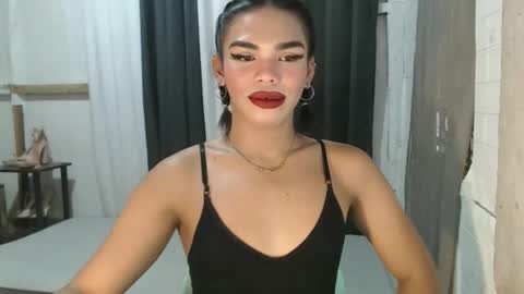 neomi online show from 10/13/25, 05:40