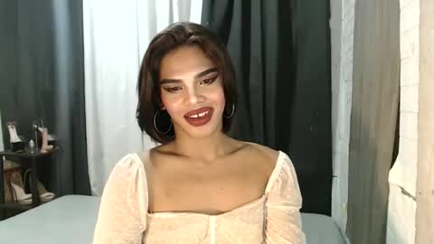 neomi online show from 11/26/25, 04:41