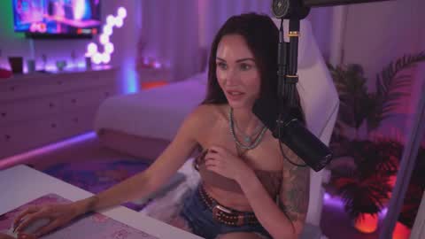 Sasha West online show from 03/05/26, 07:10