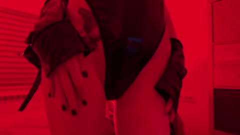 maeve  online show from 12/28/24, 02:54