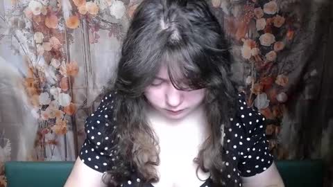 NeonilaLisova online show from 02/05/26, 06:07