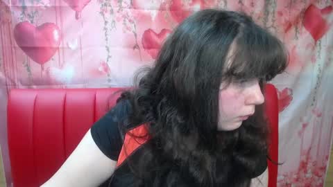 Snapshot of neonilalisova chatting on 05/05/26, 11:07 NeonilaLisova online show from 05/05/26, 11:07
