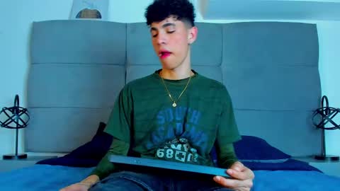  NeoRaptis  jhonatan  online show from 03/12/25, 08:41