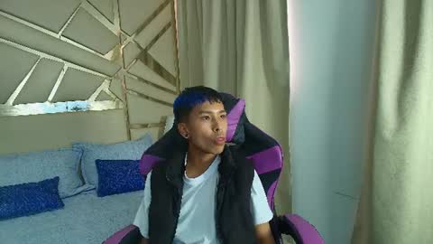 Snapshot of neoxangel69 chatting on 06/18/26, 04:33 neoxangel69 online show from 06/18/26, 04:33