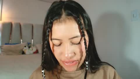 Helena    Every Friday new video for my fan club loves  online show from 02/05/25, 11:50