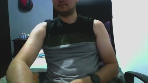 Snapshot of nerdxxx94 chatting on 06/19/26, 04:50 MrBull online show from 06/19/26, 04:50