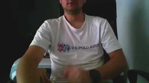 Snapshot of nerdxxx94 chatting on 06/20/26, 03:37 MrBull online show from 06/20/26, 03:37