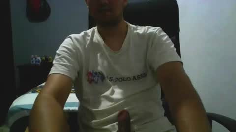 Snapshot of nerdxxx94 chatting on 06/22/26, 04:20 MrBull online show from 06/22/26, 04:20
