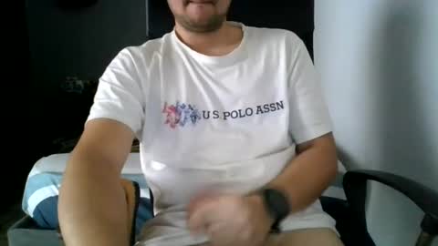 Snapshot of nerdxxx94 chatting on 06/26/26, 03:38 MrBull online show from 06/26/26, 03:38