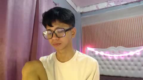 Snapshot of nerdy_nate chatting on 07/18/26, 10:13 Ethan online show from 07/18/26, 10:13
