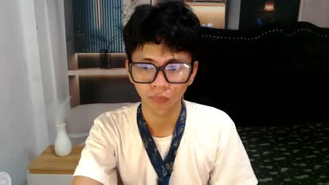 Snapshot of nerdy_nate chatting on 07/26/26, 04:53 Ethan online show from 07/26/26, 04:53