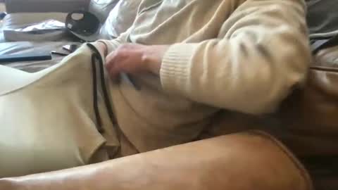 nerdyboi22 online show from 02/22/25, 07:47