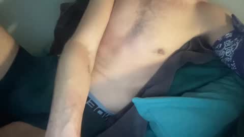 Snapshot of nerdydong chatting on 01/03/25, 08:11 Xavy online show from 01/03/25, 08:11