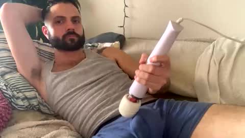 nutsteraj online show from 12/16/25, 03:50