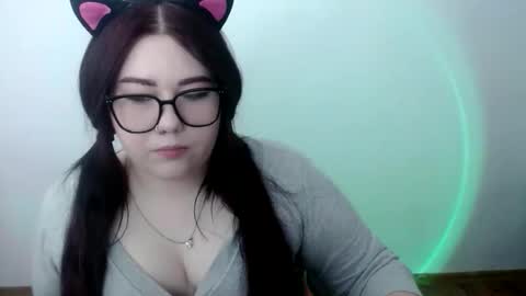 Snapshot of nereia chatting on 04/03/26, 08:45 nereia online show from 04/03/26, 08:45