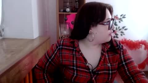 Snapshot of nereia chatting on 05/31/26, 06:09 nereia online show from 05/31/26, 06:09